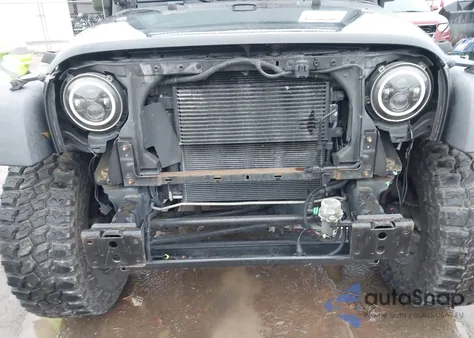 2014 Jeep Wrangler Unlimited Sport z USA, uszkodzony, nr VIN 1C4BJWDG1EL239319